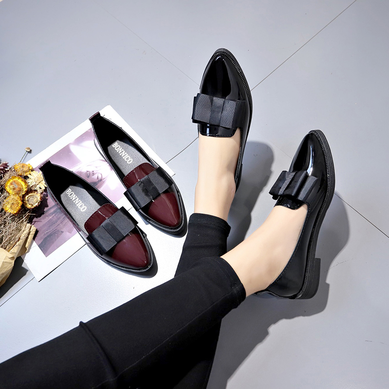 Mocassini a Punta in Pelle Ver - Summer Clothing Stores recensione e prezzo